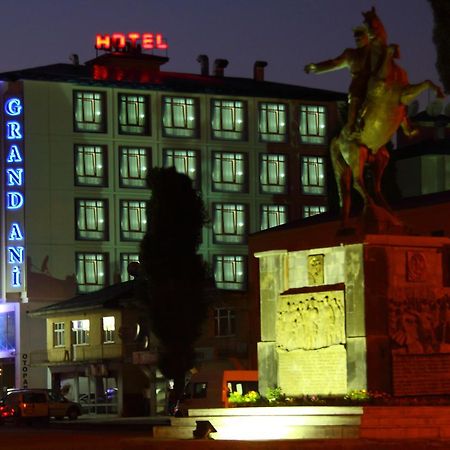 Grand Ani Hotel Kars Exterior photo